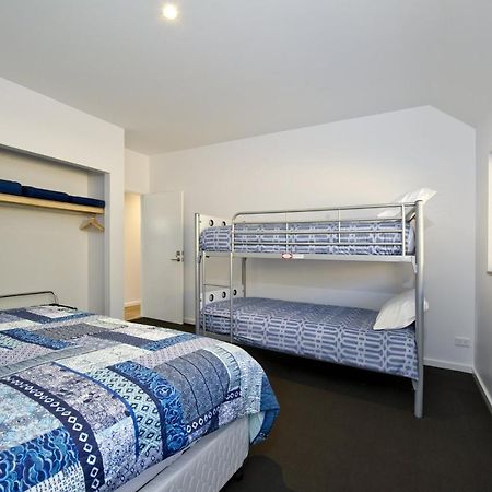 Margaret River Bungalow-1-Street - Pet Friendly Екстер'єр фото